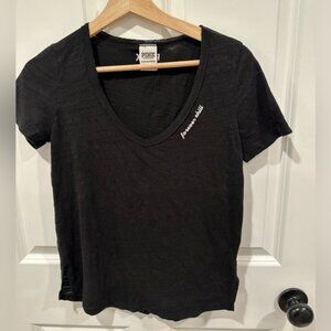 Pink T-shirt in Black